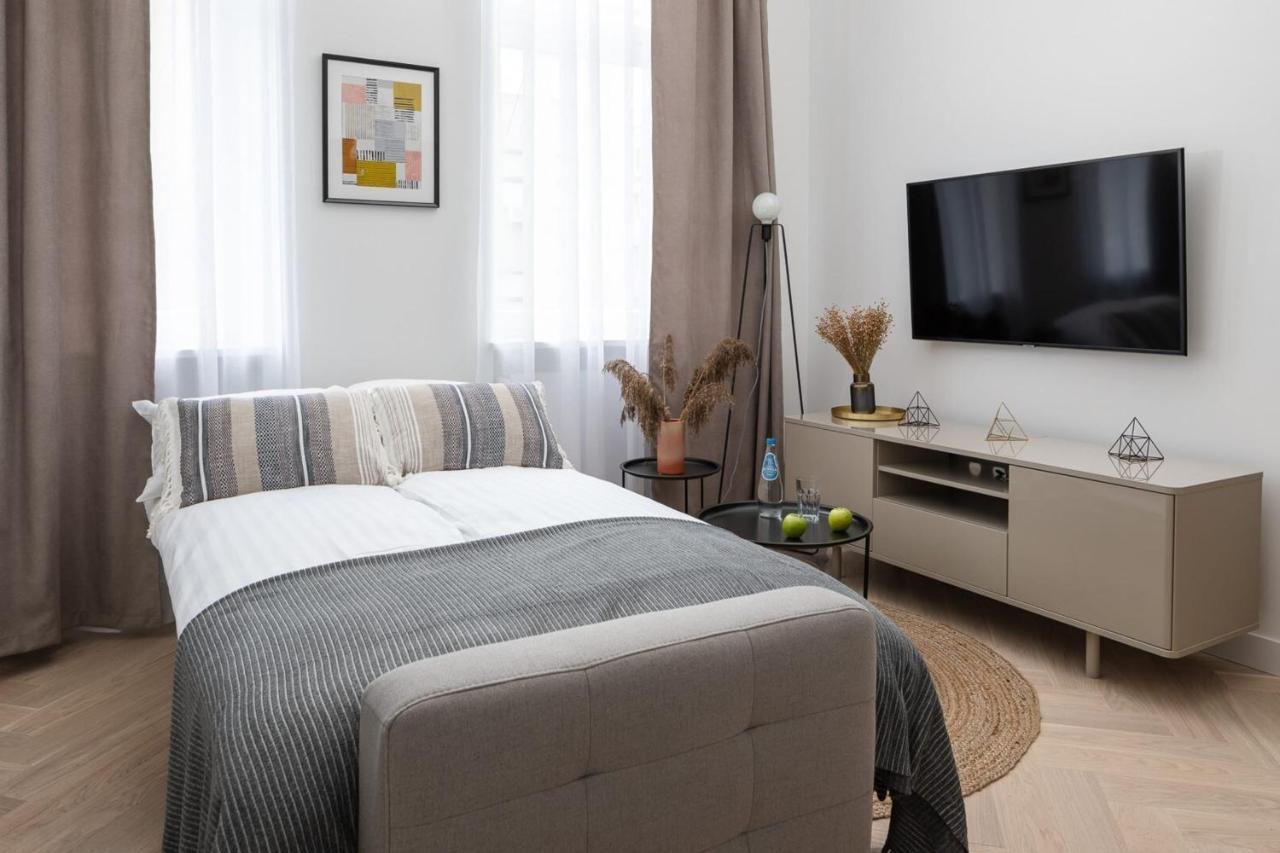 Boduena 4 - Elegant Apartment In Warsaw Centre By Noclegi Renters 외부 사진